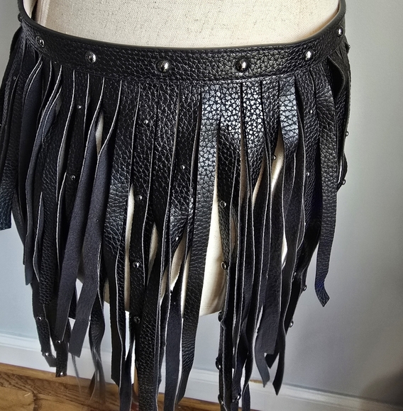 BCBGMaxazria, Black Fringe Vegan Leather Studded Statement Belt, Size Medium - Picture 5 of 12